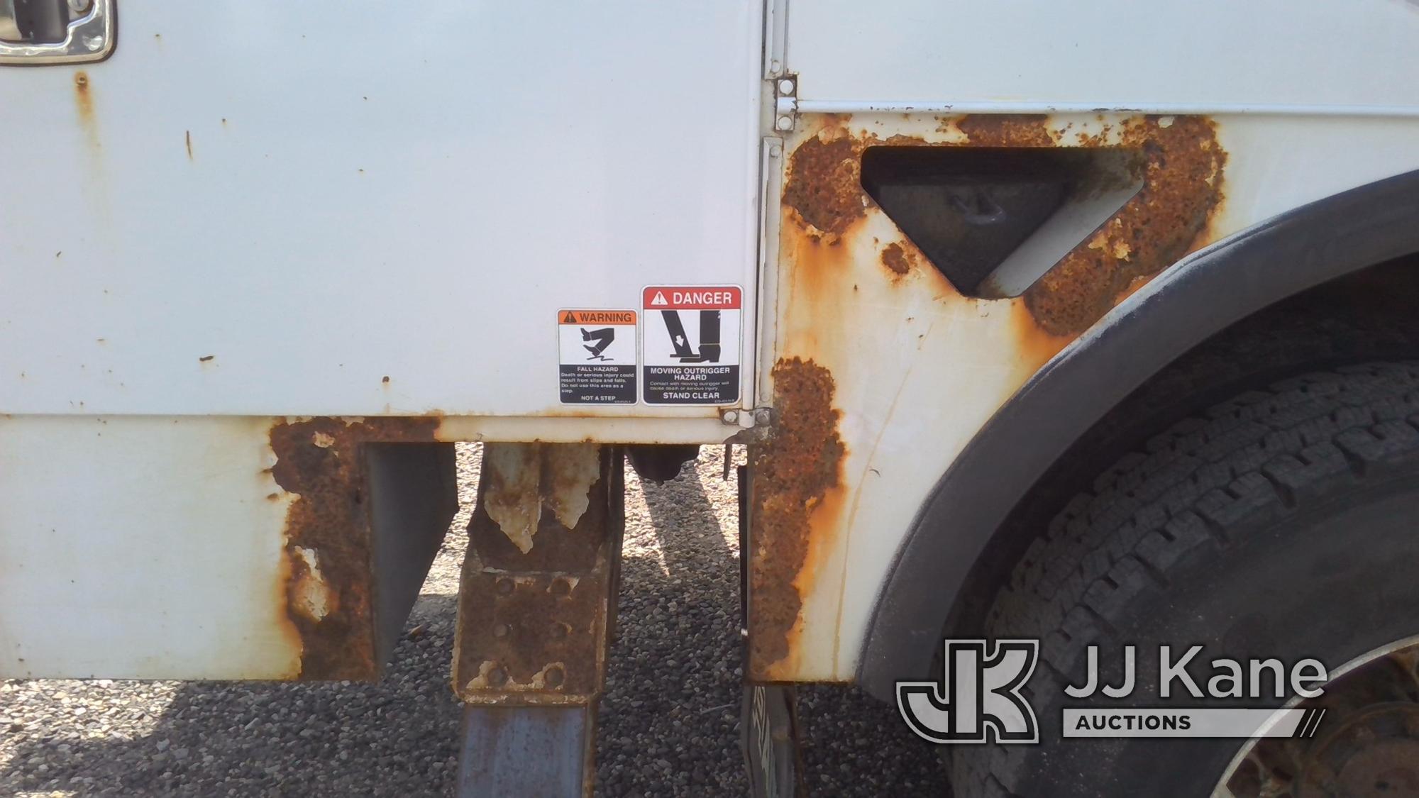 (West Berlin, NJ) Altec AA55, Material Handling Bucket Truck rear mounted on 2017 FREIGHTLINER M2-10