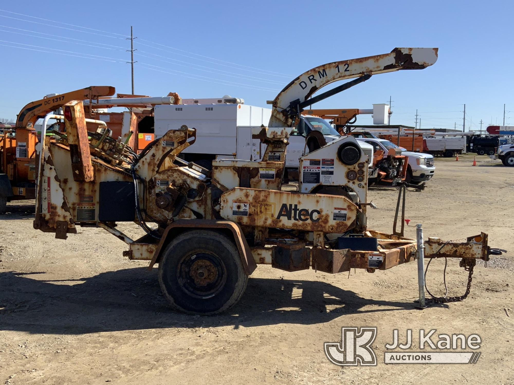 (Charlotte, MI) 2016 Altec DRM12 Chipper (12in Drum) Runs, Engine Noise, Jump to Start, No Key, Sell