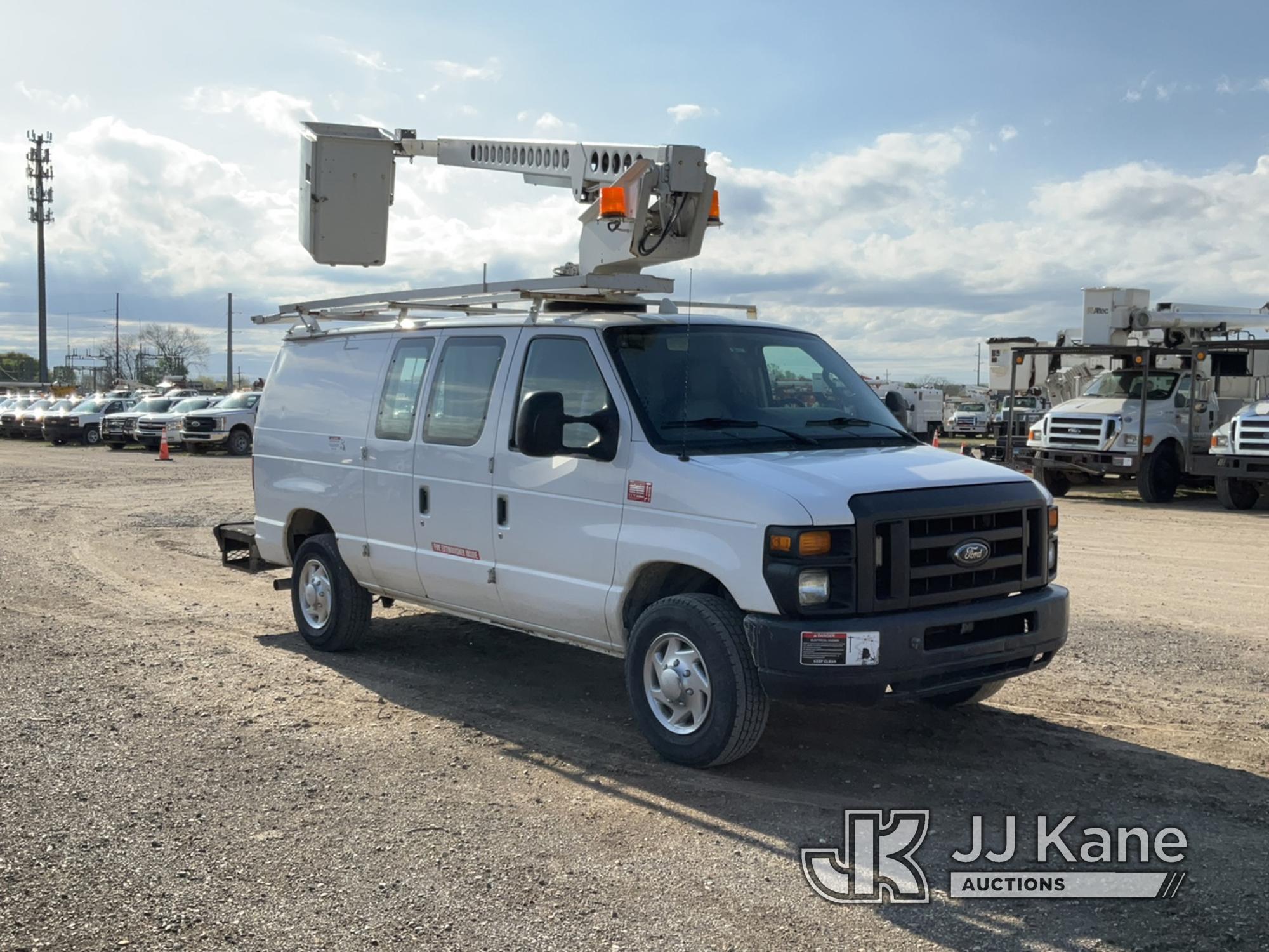 (Charlotte, MI) Telsta A28C, Articulating & Telescopic Non-Insulated Cable Placing Bucket Truck cent