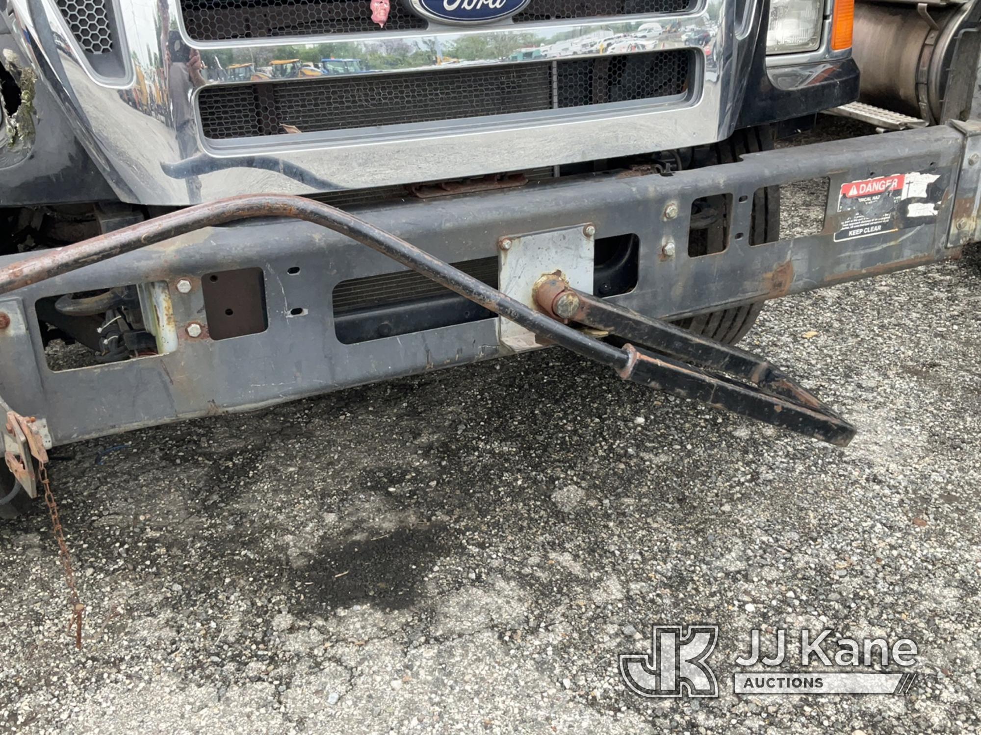 (Plymouth Meeting, PA) Altec LRV55, Over-Center Bucket Truck mounted behind cab on 2011 Ford F750 Ch