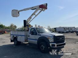 (Plymouth Meeting, PA) Versalift SST40EIH-01, Articulating & Telescopic Bucket Truck center mounted