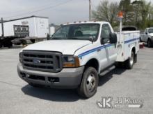 (Chester Springs, PA) 2005 Ford F350 4x4 Service Truck Runs Rough & Moves, Body & Rust Damage, Liftg