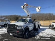 (Kings Park, NY) ETI ETC35SNT, Articulating & Telescopic Non-Insulated Bucket Truck mounted behind c