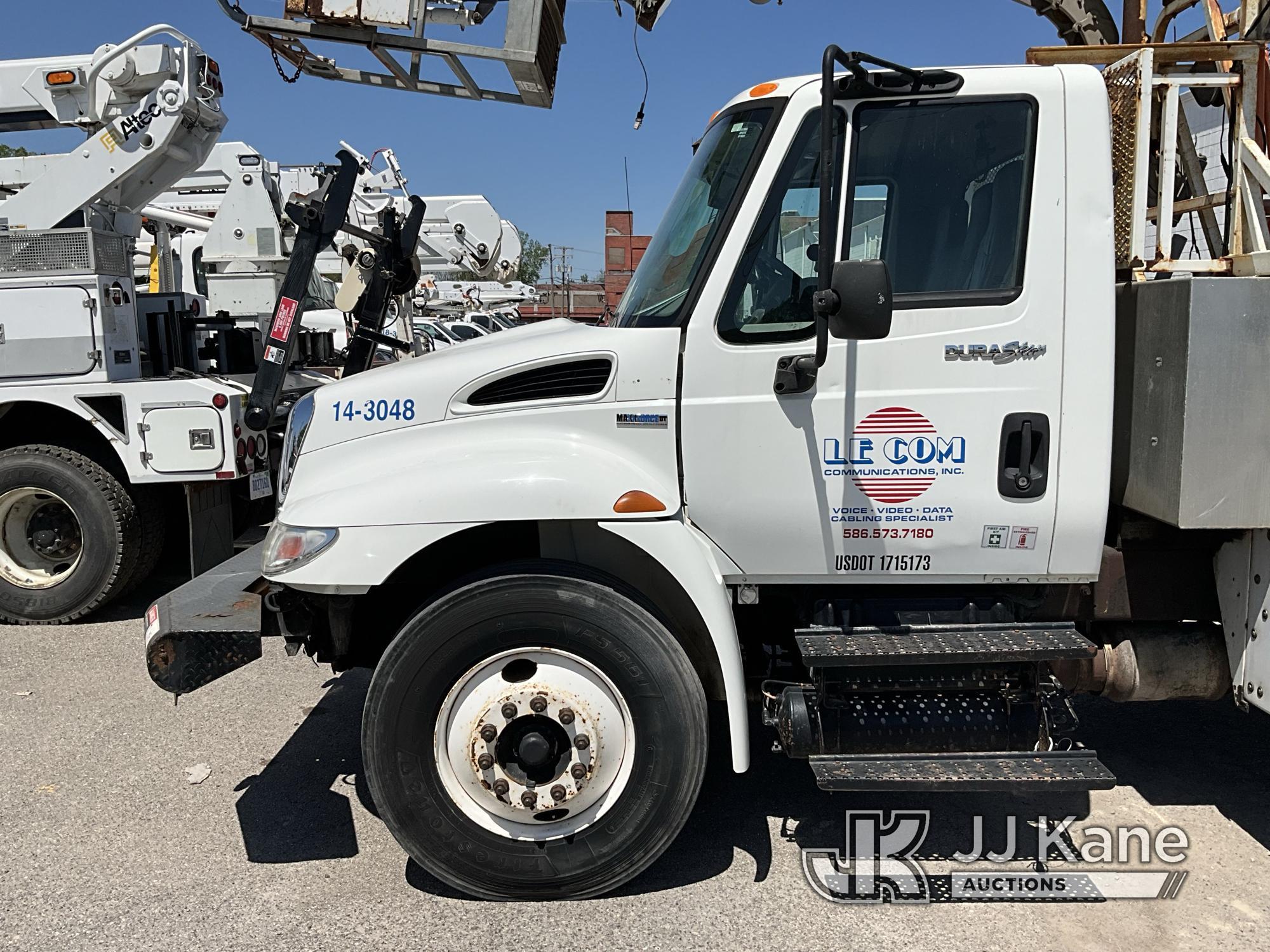 (Detroit, MI) Atlec AT40-C, Telescopic Non-Insulated Cable Placing Bucket Truck center mounted on 20