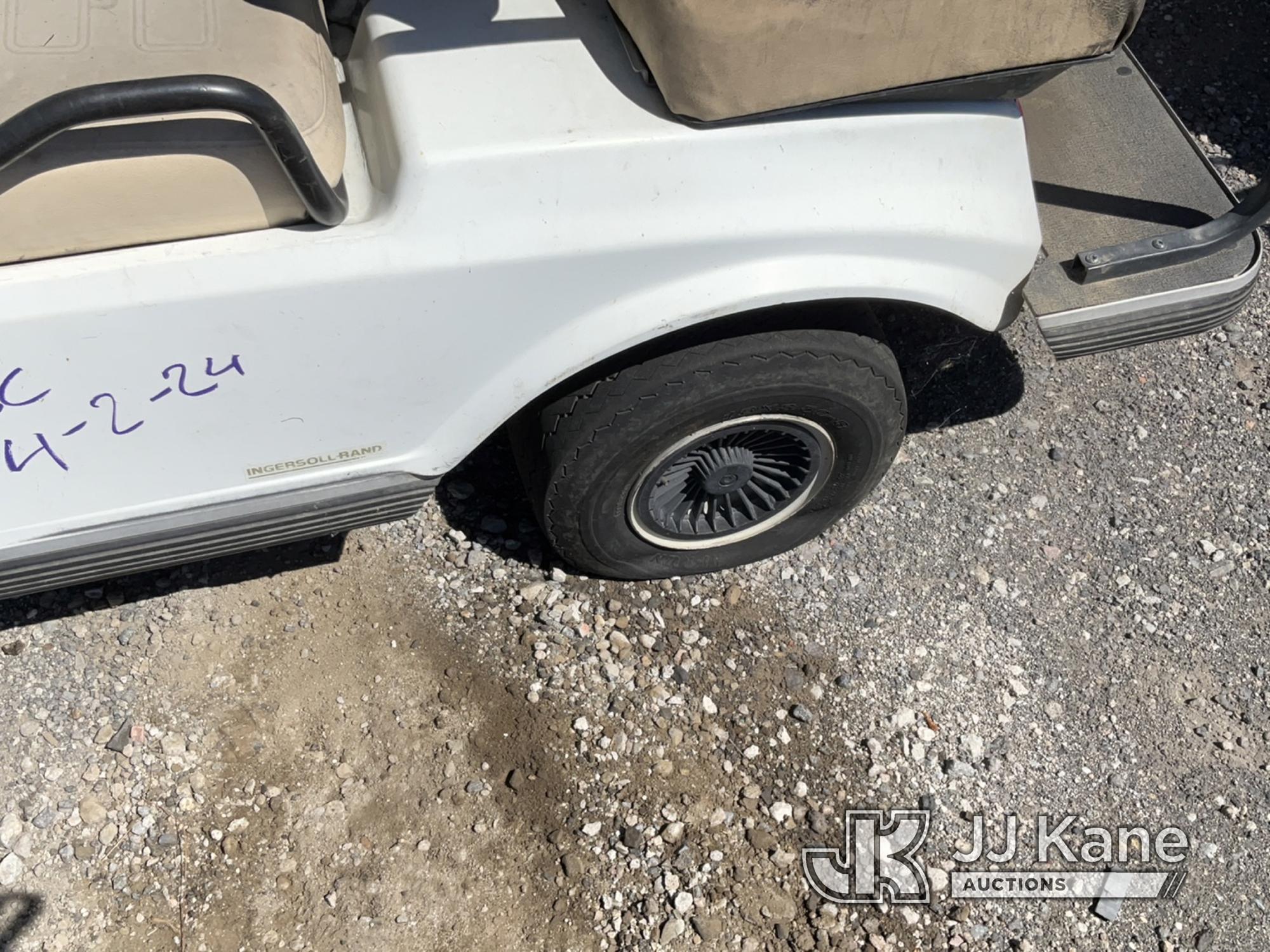 (Jurupa Valley, CA) 1998 Club Car Golf Cart Golf Cart Not Running , No Key , Missing Parts , Bad Tir