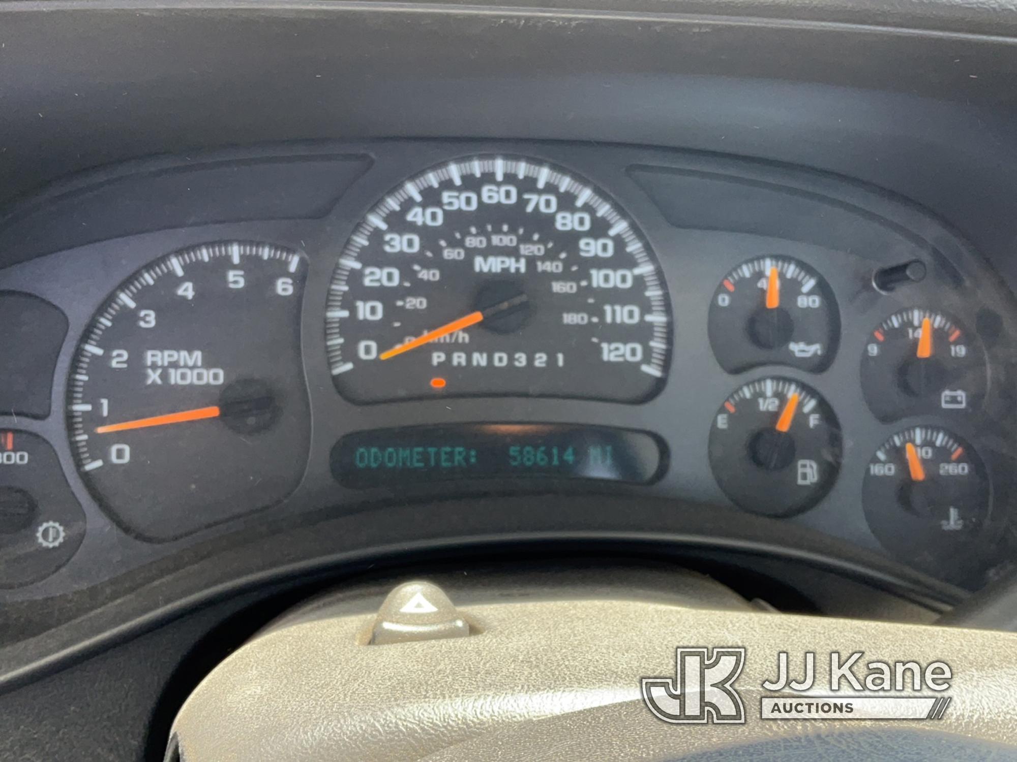 (Jurupa Valley, CA) 2007 Chevrolet Silverado 2500HD Regular Cab Pickup 2-DR Runs & Moves , Runs Roug