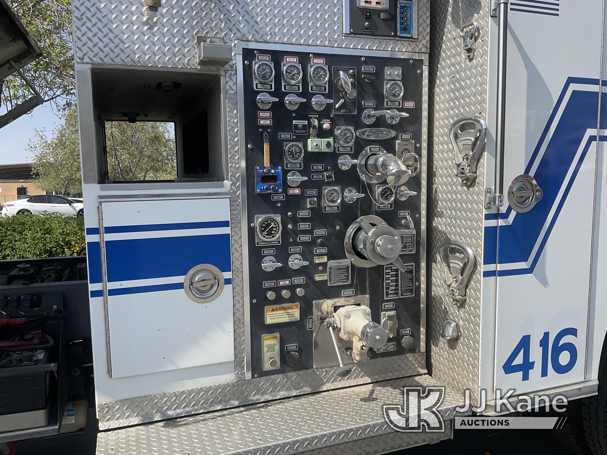 (Jurupa Valley, CA) 2005 Pierce Fire Truck 4X4 Pumper/Fire Truck Runs & Moves, Check Engine Light On