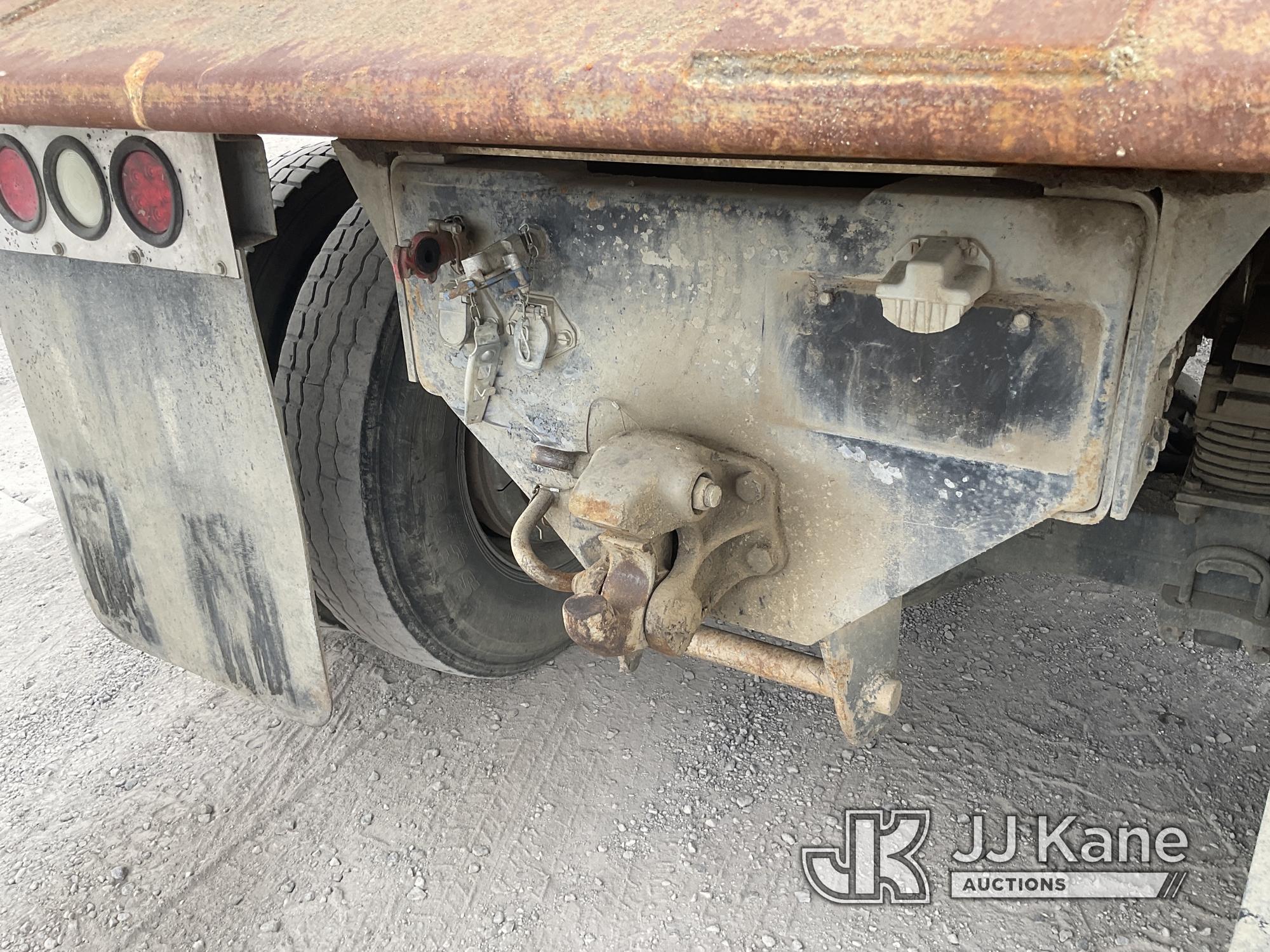 (Jurupa Valley, CA) 2008 Volvo VHD T/A Dump Truck Needs towing, Has Open Recall, Does Not Stay Runni