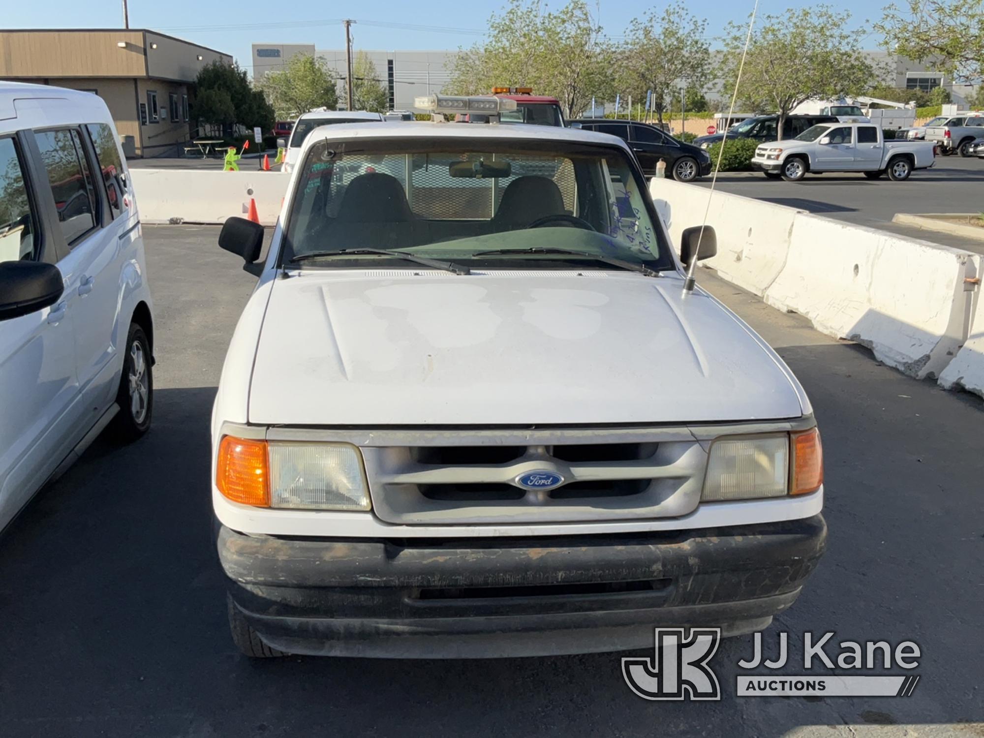 (Jurupa Valley, CA) 1997 Ford Ranger Regular Cab Pickup 2-DR Runs & Moves, Missing Driver Door