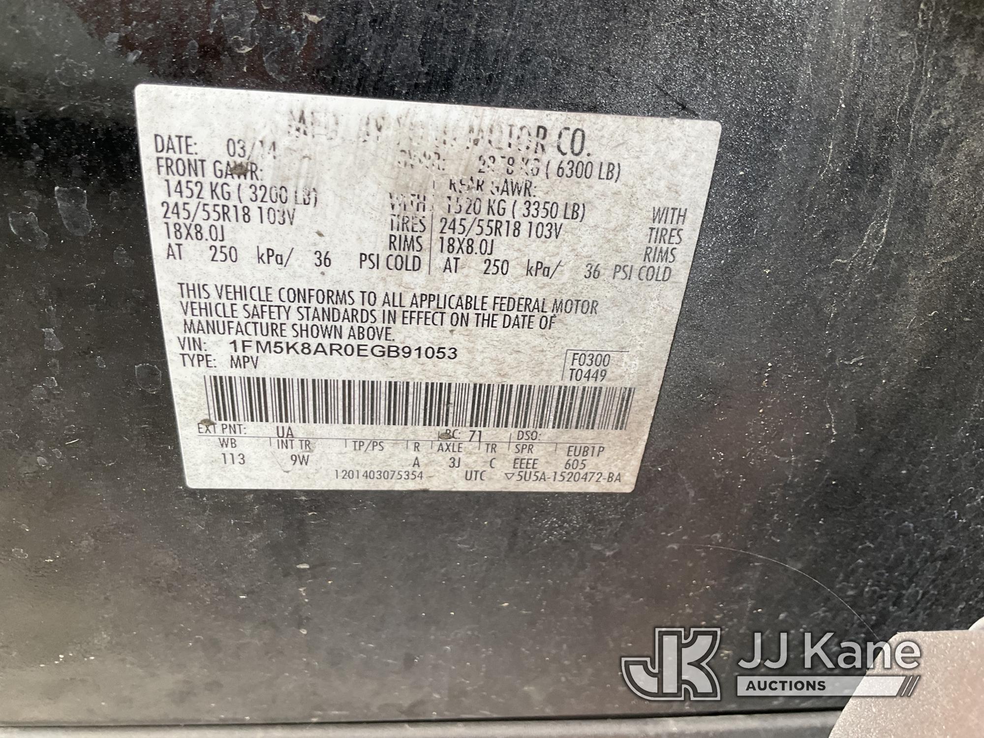 (Jurupa Valley, CA) 2014 Ford Explorer 4-Door Sport Utility Vehicle Not Running , No Key, Wrecked ,