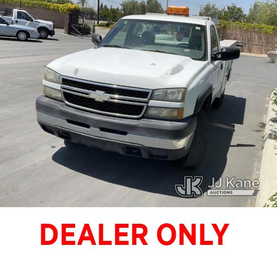 (Jurupa Valley, CA) 2007 Chevrolet Silverado 2500HD Regular Cab Pickup 2-DR Runs & Moves , Runs Roug