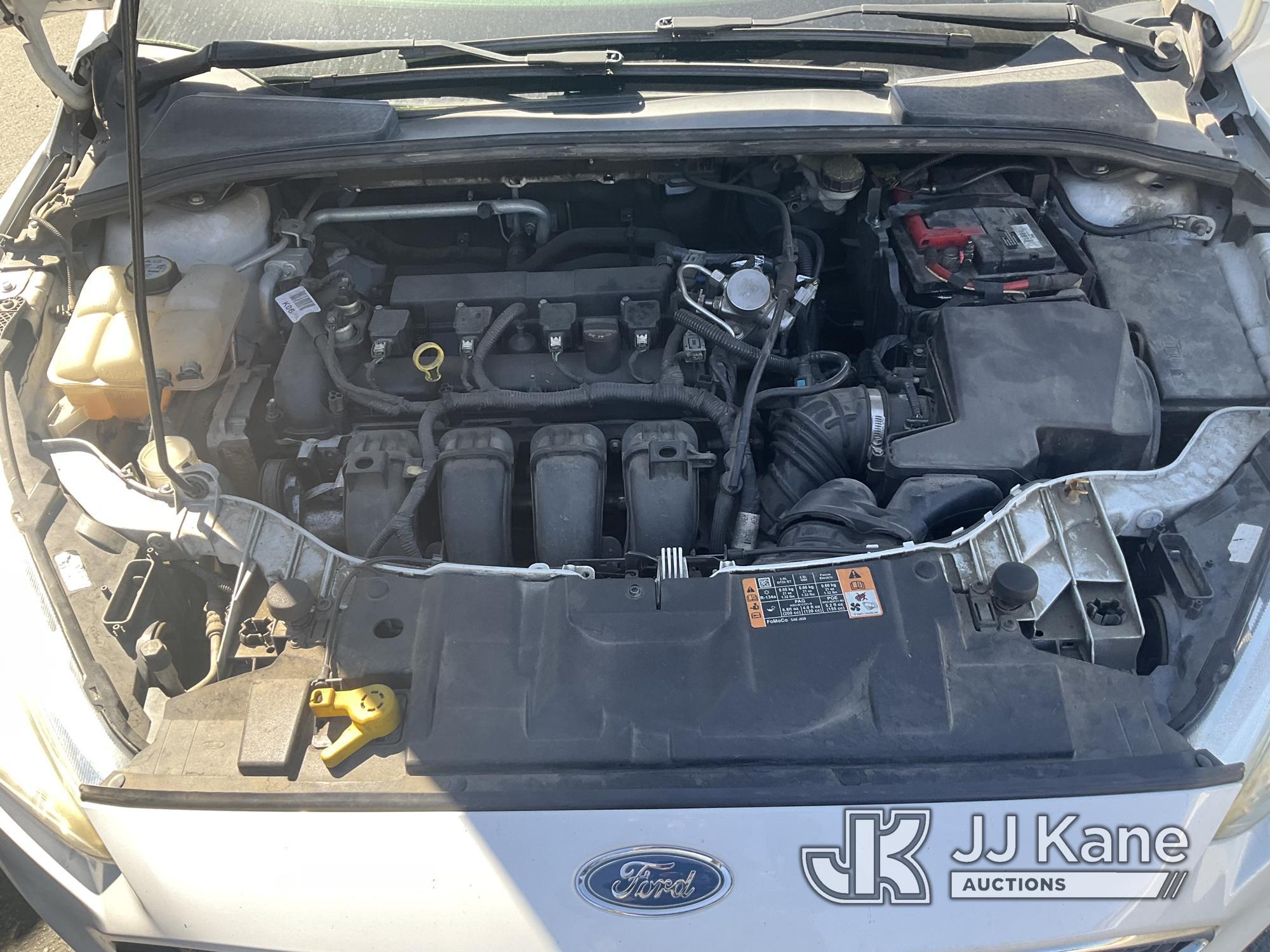 (Jurupa Valley, CA) 2016 Ford Focus 4-Door Sedan Runs & Moves, Check Engine Light On