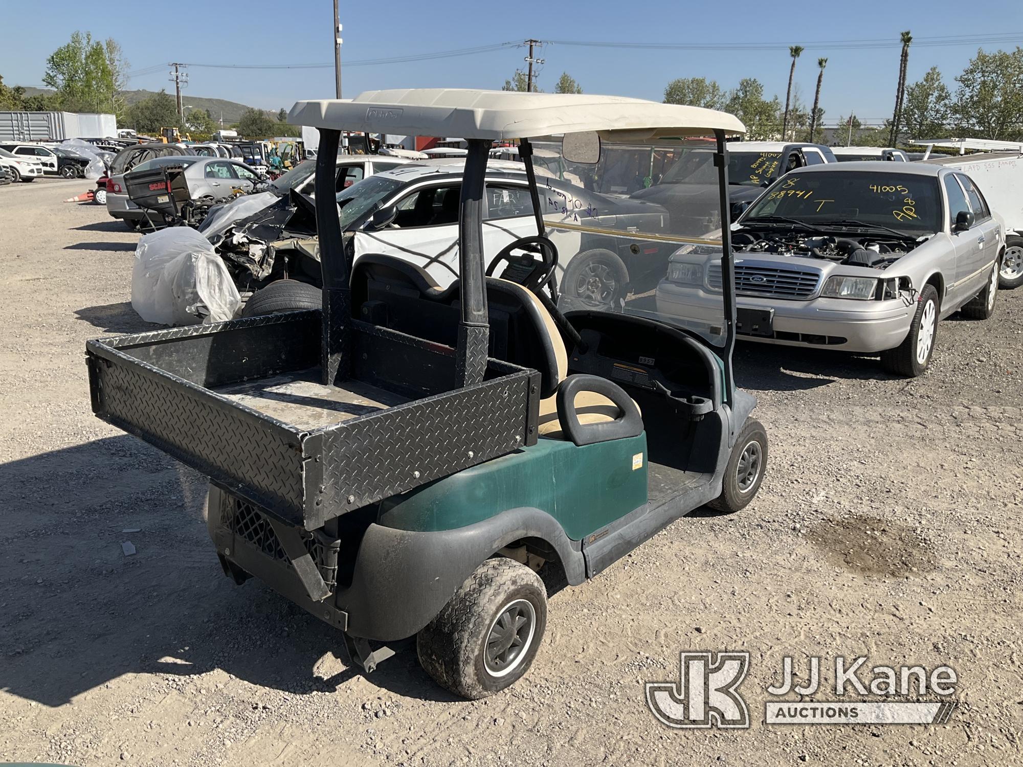 (Jurupa Valley, CA) Club Car Golf Cart Golf Cart Not Operating, True Hours Unknown