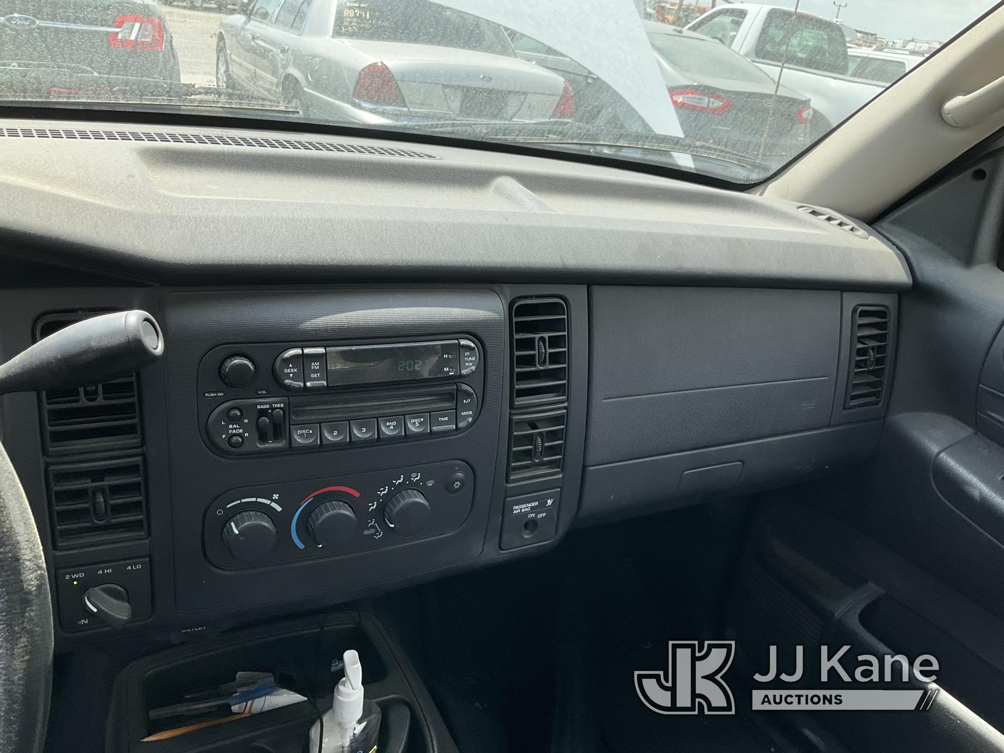 (Jurupa Valley, CA) 2002 Dodge Dakota Extended-Cab Pickup Truck Cranks Does Not Start, Has ABS Light