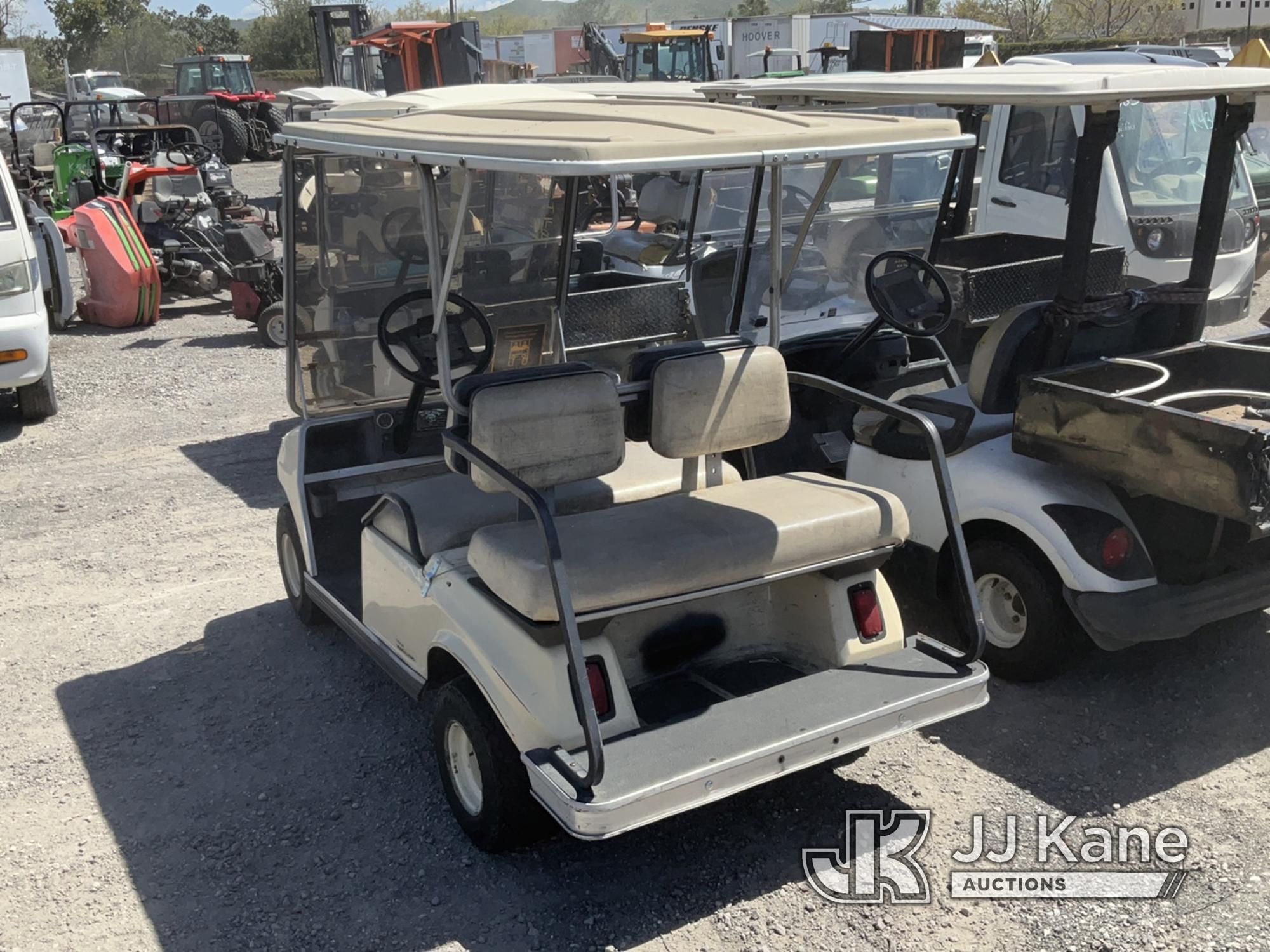 (Jurupa Valley, CA) 1998 Club Car Golf Cart Golf Cart Not Running, No Key , Bad Tire , Missing Parts