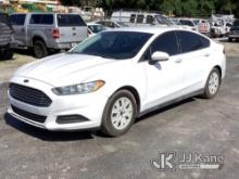 (Ocala, FL) 2014 Ford Fusion 4-Door Sedan Runs & Moves) (Minor Body Damage.
