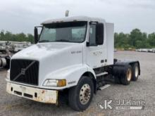 2002 Volvo VNM64T T/A Truck Tractor Runs & Moves) (Passenger Door Does Not Open From The Outside, Se