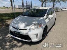 (Dixon, CA) 2013 Toyota Prius 4-Door Hybrid Sedan Runs & Moves