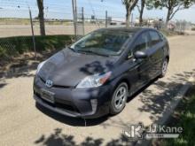 (Dixon, CA) 2014 Toyota Prius 4-Door Hybrid Sedan Runs & Moves