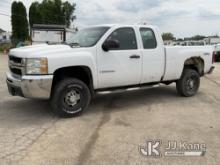 2008 Chevrolet Silverado 2500HD 4x4 Extended-Cab Pickup Truck Runs, Moves, Does Not Have Park in Tra