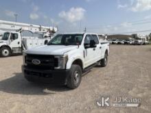 (Waxahachie, TX) 2019 Ford F250 4x4 Crew-Cab Pickup Truck Runs & Moves, Body Damage