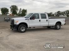 2013 Ford F250 4x4 Crew-Cab Pickup Truck Runs & Moves) (Rust Damage, Paint Damage, Cracked Windshiel