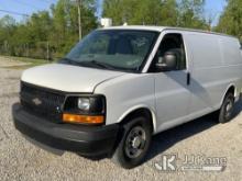(Fort Wayne, IN) 2014 Chevrolet Express G2500 Cargo Van Runs & Moves) (Engine Knock, Body Damage