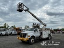 Altec AT40C, Telescopic Non- Insulated Cable placing Bucket Van center mounted on 2009 Ford F750 Uti