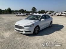 (Villa Rica, GA) 2014 Ford Fusion 4-Door Sedan Runs & Moves) (Maintenance Light On, Windshield Crack