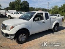 2015 Nissan Frontier Extended-Cab Pickup Truck Runs & Moves) (Check Engine Light On, Body Damage
