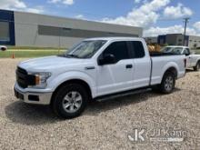 (Hutto, TX) 2018 Ford F150 Extended-Cab Pickup Truck Runs & Moves) (Radio Digital Display Not Workin