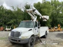 Altec TA41M, Articulating & Telescopic Material Handling Bucket Truck mounted behind cab on 2005 Int