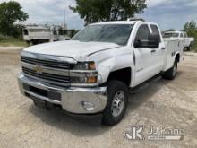 2015 Chevrolet Silverado 2500HD 4x4 Crew-Cab Service Truck Runs & Moves) (Jump to Start, Dash Cluste