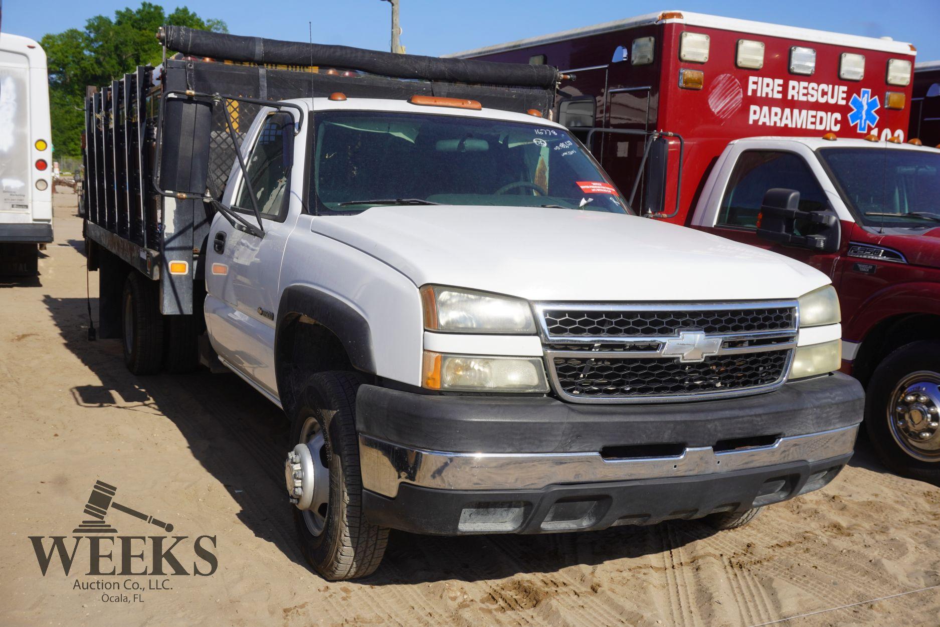 CHEVY 3500 DUMP TRUCK