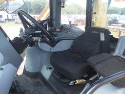 5-01568 (Equip.-Tractor)  Seller:Private/Dealer CHALLENGER MT535B CAB TRACTOR WI