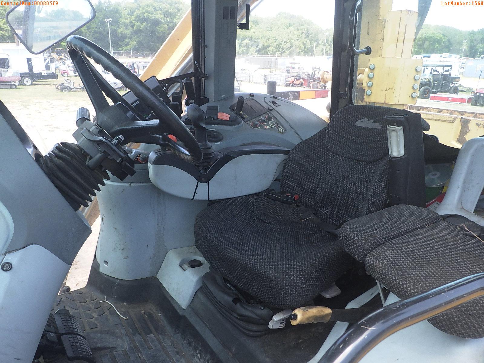 5-01568 (Equip.-Tractor)  Seller:Private/Dealer CHALLENGER MT535B CAB TRACTOR WI
