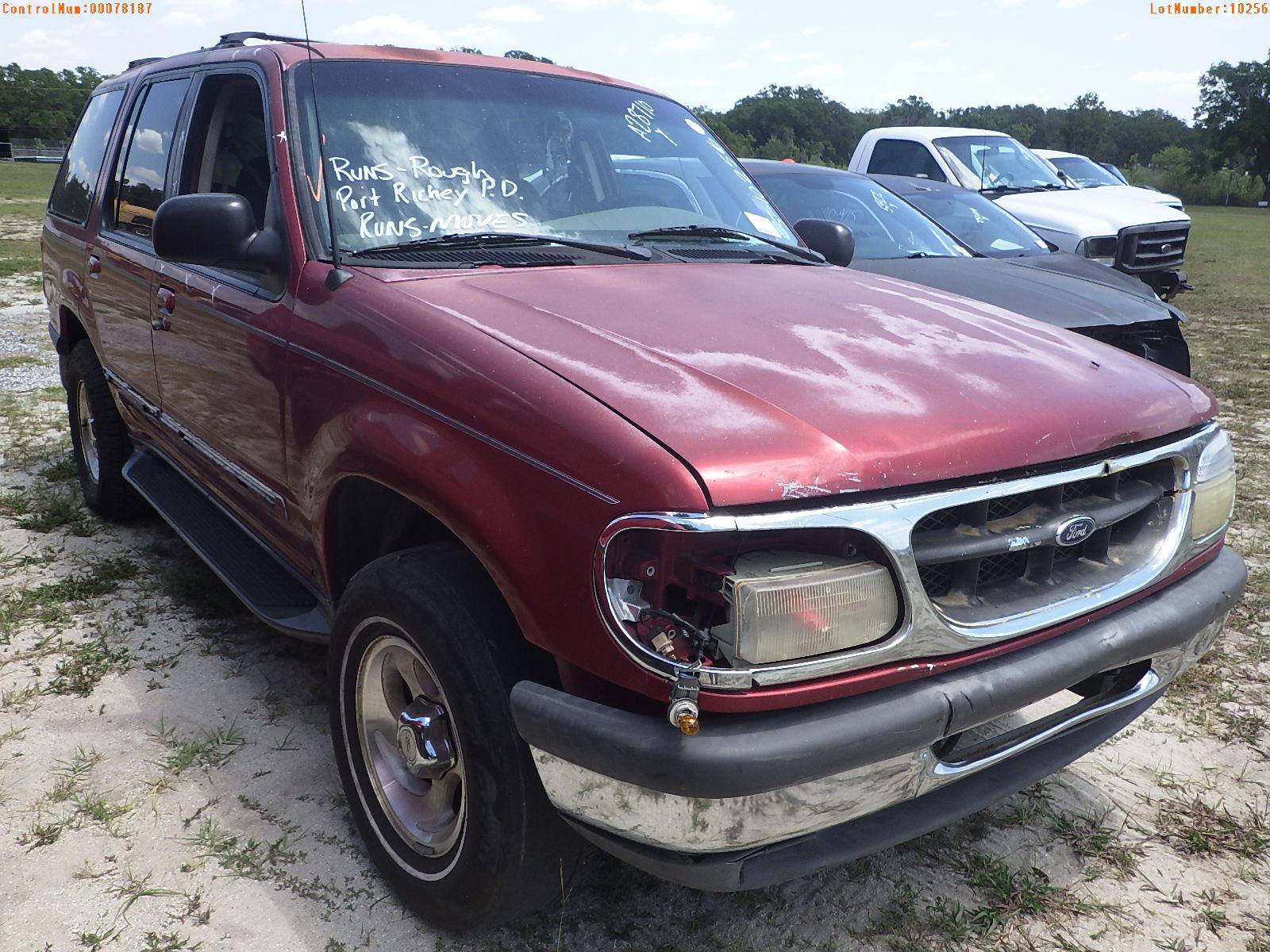5-10256 (Cars-SUV 4D)  Seller: Gov-Port Richey Police Department 1998 FORD EXPLO