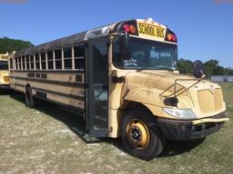 5-09228 (Trucks-Buses)  Seller: Gov-Hillsborough County School 2007 ICRP PB105