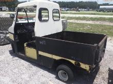 7-04152 (Equip.-Utility vehicle)  Seller:Private/Dealer CUSHMAN SIDE BY SIDE FLA