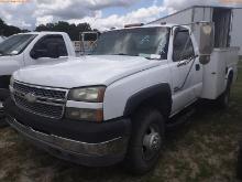 7-08225 (Trucks-Utility 2D)  Seller: Gov-Clay County Utility Authority 2005 CHEV