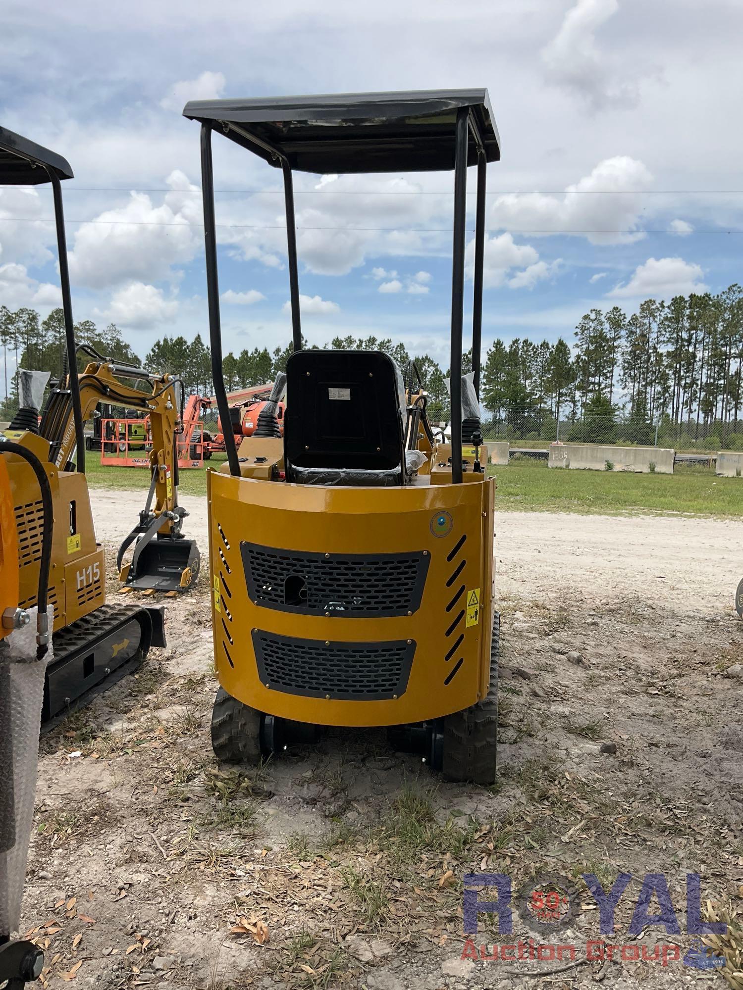 2023 AGT H15 Mini Excavator