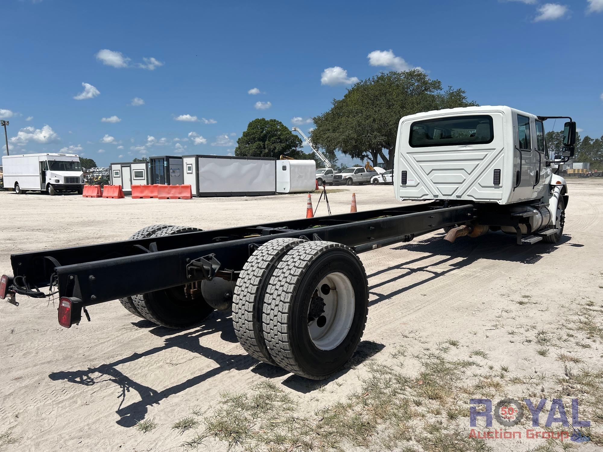 2013 International DuraStar 4300 Crew Cab Cab and Chassis