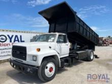 1992 Ford F700 Dump Truck