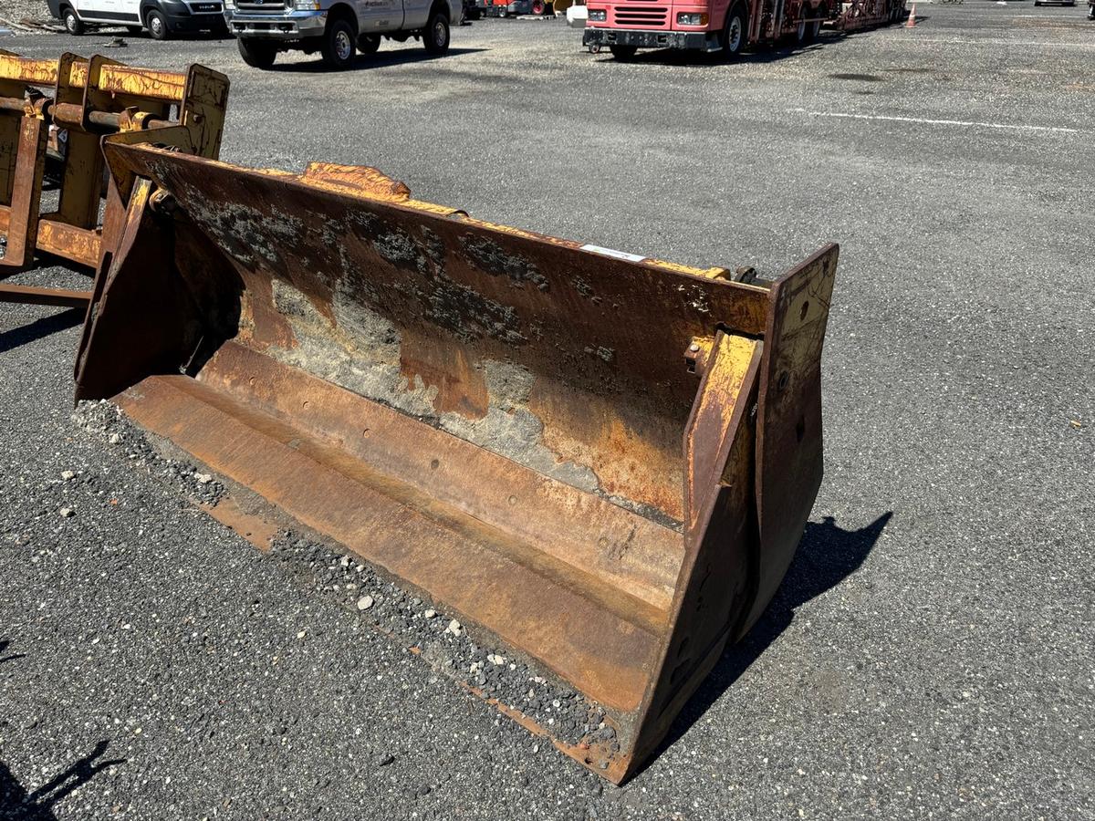 John Deere 92" Multi Purpose Loader Bucket