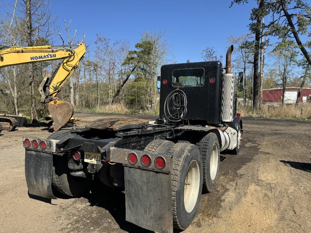 1986 Peterbilt 359 Day Cab Tandem (OFFSITE)