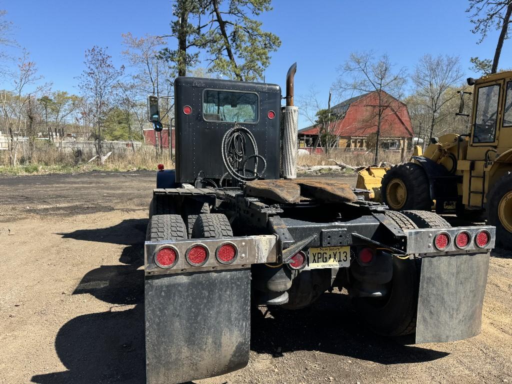 1986 Peterbilt 359 Day Cab Tandem (OFFSITE)