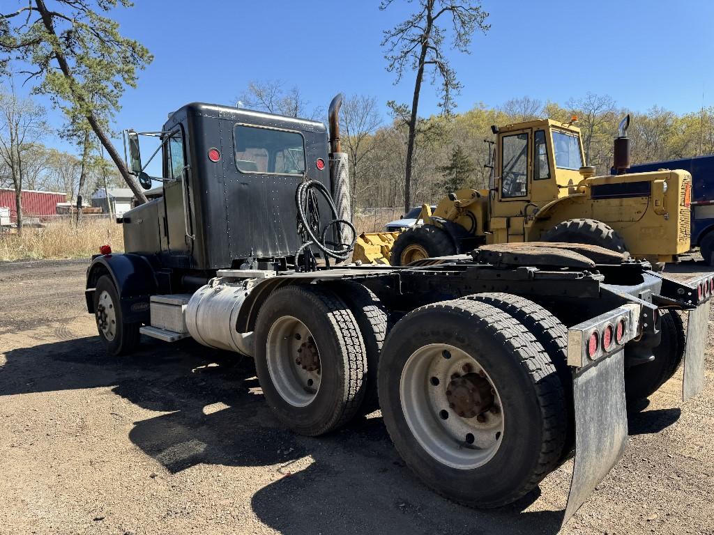 1986 Peterbilt 359 Day Cab Tandem (OFFSITE)