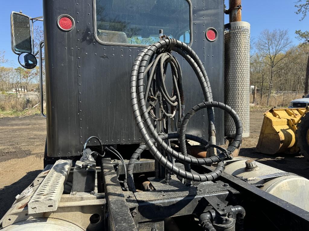 1986 Peterbilt 359 Day Cab Tandem (OFFSITE)