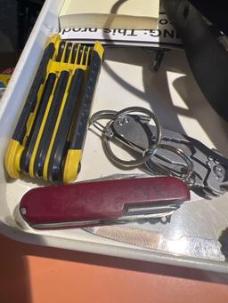 pocket knives gloves belt lot kitchen
