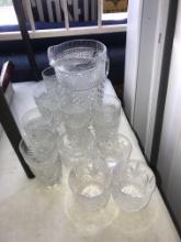 Crystal glass pitcher with 10- glasses
